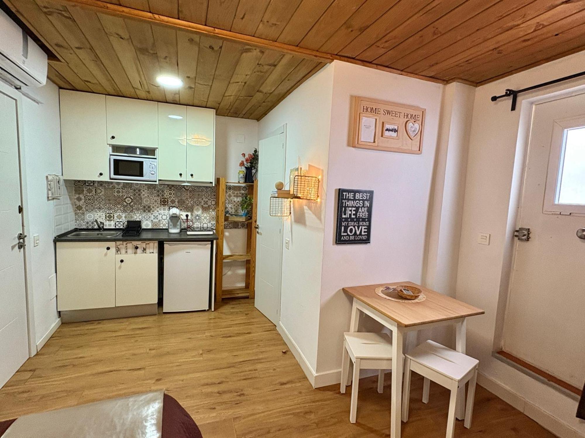 Habitacion En Calle Molino Malaga Ngoại thất bức ảnh