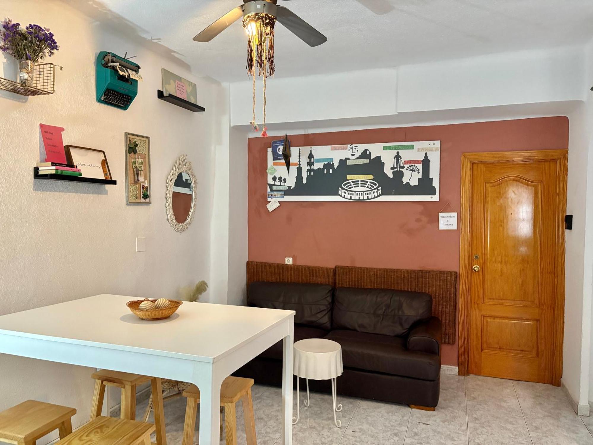 Habitacion En Calle Molino Malaga Ngoại thất bức ảnh