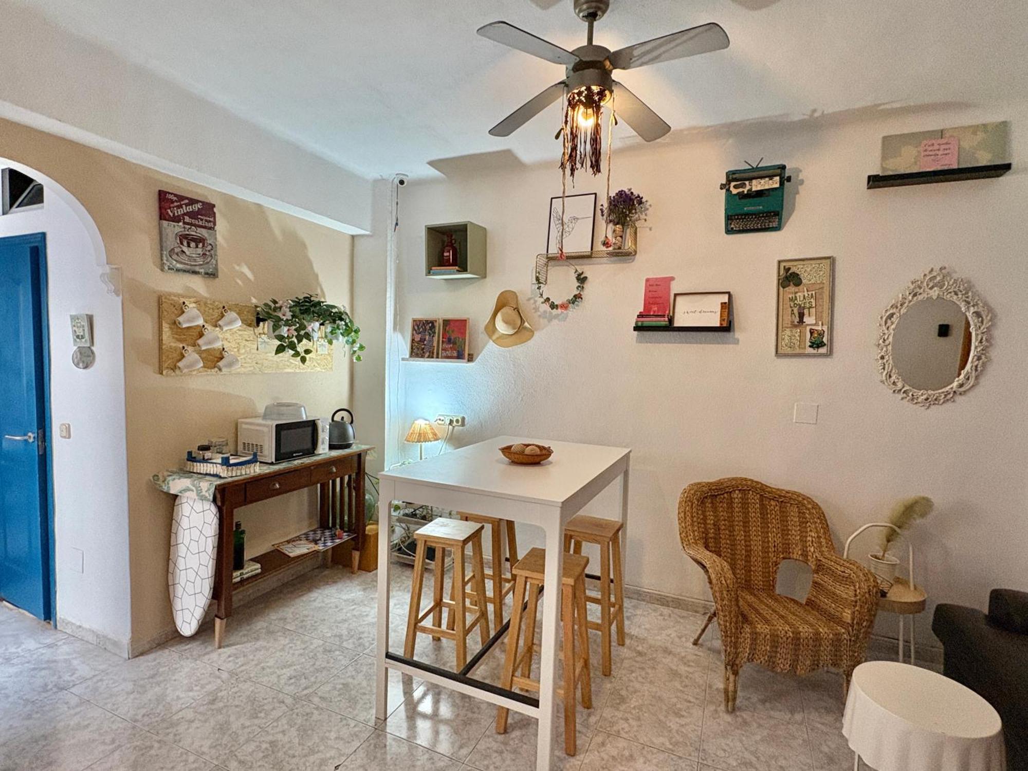 Habitacion En Calle Molino Malaga Ngoại thất bức ảnh