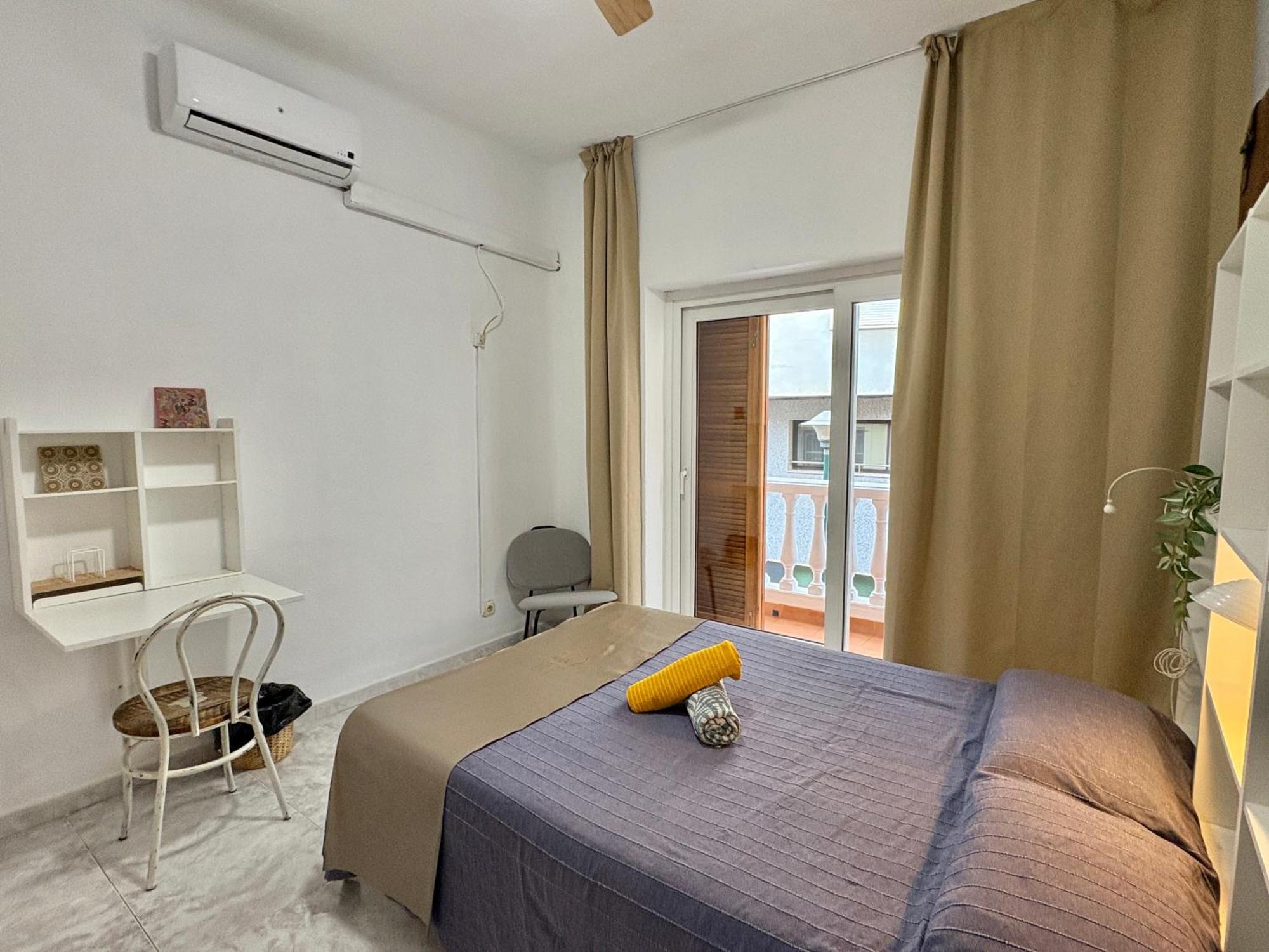 Habitacion En Calle Molino Malaga Ngoại thất bức ảnh