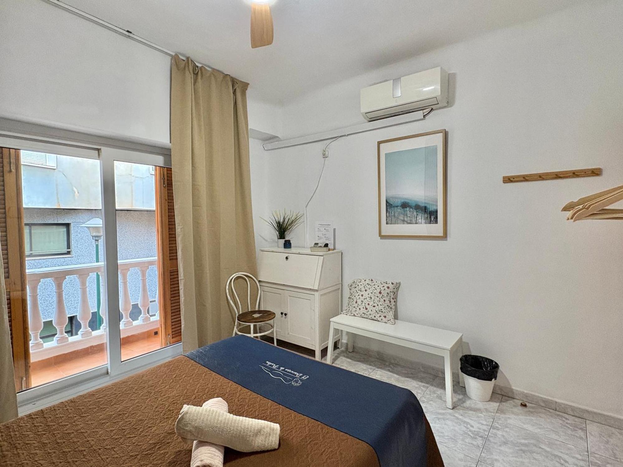Habitacion En Calle Molino Malaga Ngoại thất bức ảnh